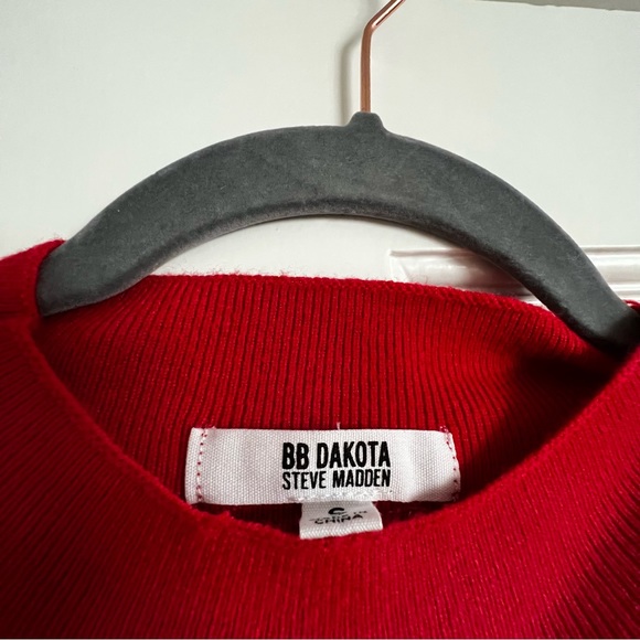 Red cut-out sweater -knit top sweater Small - Picture 5 of 6